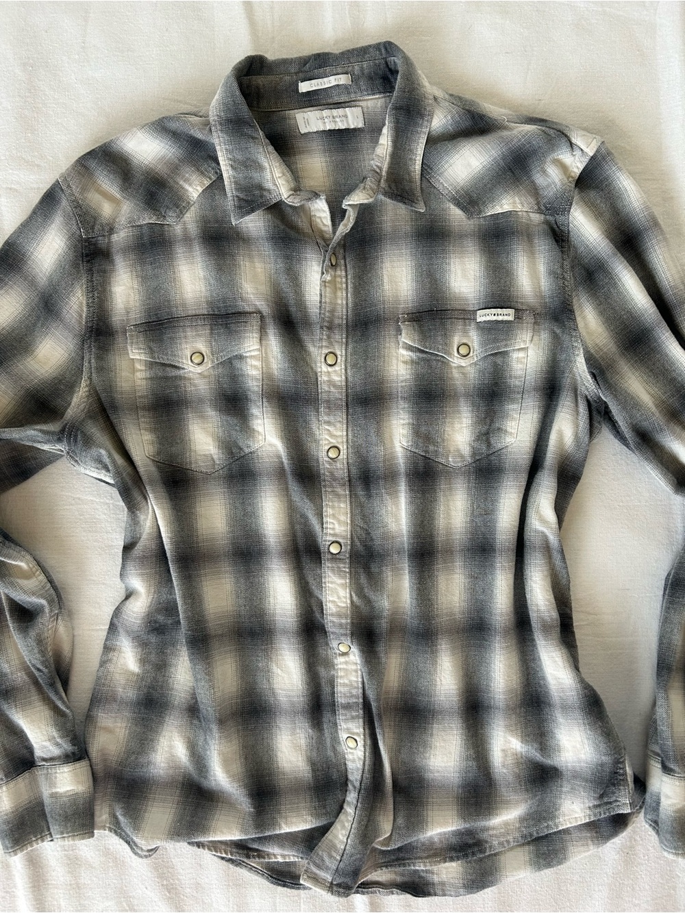 Lucky Brand | Men’s Gray White Plaid Collared Button Up Flannel size Large